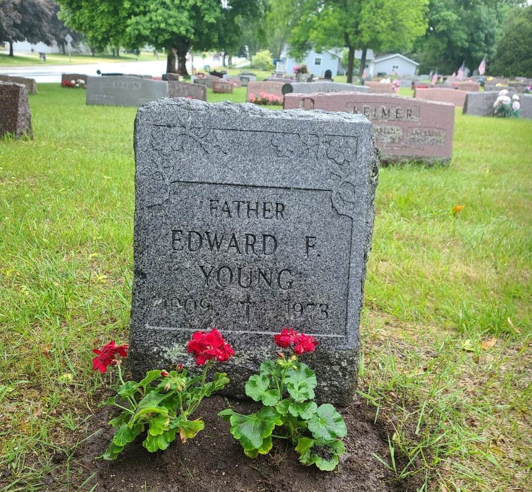 thewildiris-cemeteryplanting-edwardfyounggrave-calvarycemetery-2023